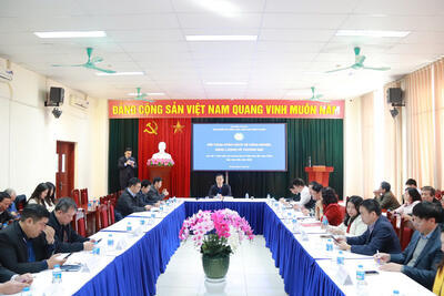 <a href="/thong-tin-thi-truong" title="Thông tin thị trường" rel="dofollow">Thông tin thị trường</a>