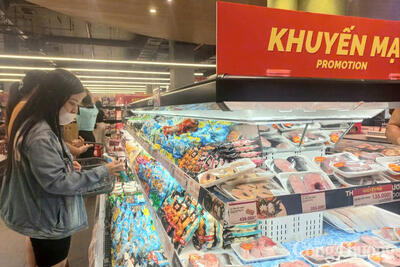 <a href="/thong-tin-thi-truong" title="Thông tin thị trường" rel="dofollow">Thông tin thị trường</a>