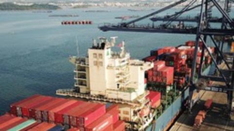 Xuất nhập khẩu vượt 600 tỷ USD