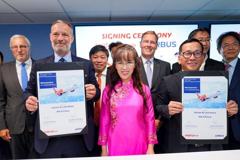 Vietjet đặt hàng mới 100 máy bay A320, A321neo