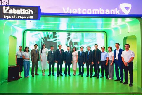 Vietcombank giới thiệu loạt tiện ích thanh toán số đến giới trẻ tại sự kiện Sóng Festival - Ngày thẻ Việt Nam 2025