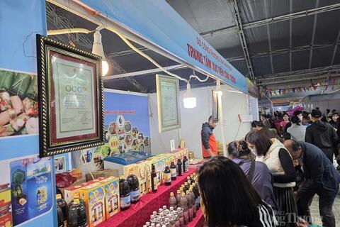 Đặc sản vượt hàng trăm cây số tìm cơ hội giao thương