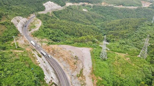 Mưa lớn kéo dài, Gia Lai chủ động ứng phó sạt lở đèo An Khê