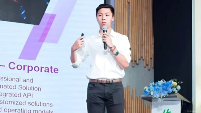 Con trai tỷ phú Nguyễn Thị Phương Thảo đăng ký mua 2 triệu cổ phiếu Vietjet