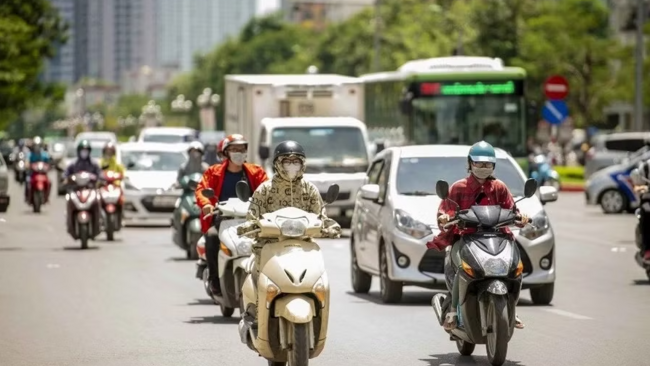 Dự báo thời tiết ngày 16/6: Bắc Bộ có mưa, Trung Bộ nắng nóng gay gắt
