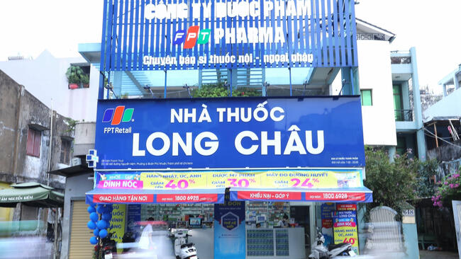 Chuỗi Long Châu của FPT Retail sở hữu hơn 2.600 nhà thuốc, doanh thu tăng trưởng 33%