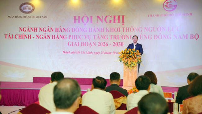 Tín dụng khu vực Đông Nam Bộ chiếm gần 35% dư nợ toàn quốc