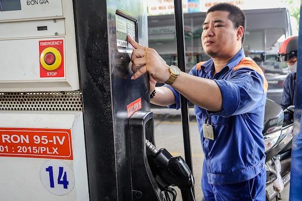 Giá xăng dầu hôm nay sẽ tăng? - Ảnh 1. Giá xăng dầu hôm nay sẽ tăng? - Ảnh 1.