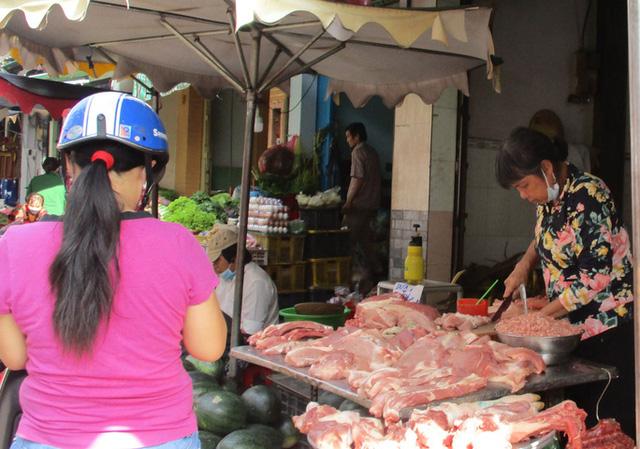 Giá heo giảm, nguồn cung chưa nhiều - Ảnh 1. Giá heo giảm, nguồn cung chưa nhiều - Ảnh 1.