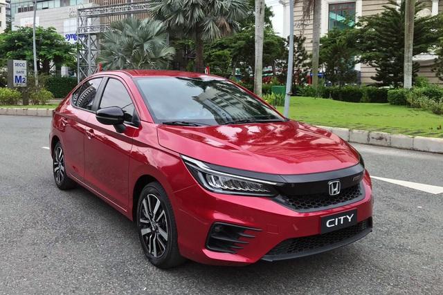 Ô tô giá rẻ từ 400 triệu dồn dập ra mắt, khách Việt hoa mắt chọn - Ảnh 3. Ô tô giá rẻ từ 400 triệu dồn dập ra mắt, khách Việt hoa mắt chọn - Ảnh 3.