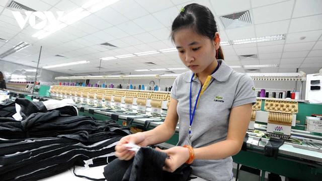Dệt may đặt mục tiêu xuất khẩu 39 tỷ USD năm 2021 - Ảnh 1. Dệt may đặt mục tiêu xuất khẩu 39 tỷ USD năm 2021 - Ảnh 1.