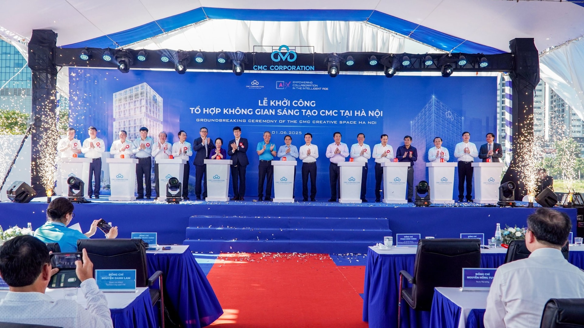 anh-3_-thu-tuong-va-lanh-dao-chinh-phu-lanh-dao-cmc-bam-nut-khoi-cong-du-an-khong-gian-sang-tao-cmc-creative-space-ha-noi-1_6_2025.jpg