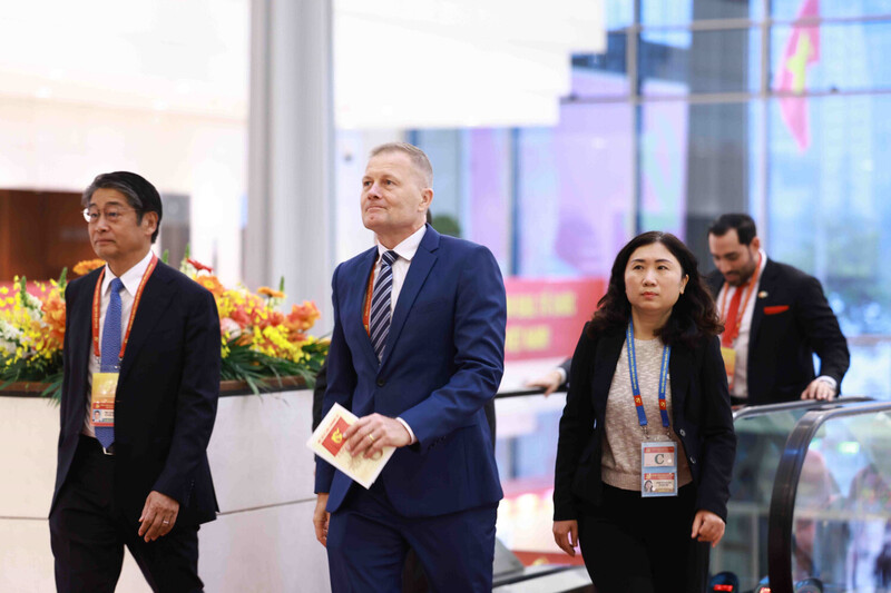 Các đại biểu quốc tế đến dự phiên khai mạc Đại hội.