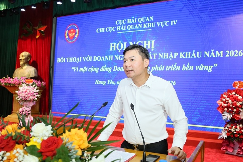 Ông Nguyễn Lê Huy - Phó Chủ tịch Thường trực UBND tỉnh Hưng Yên phát biểu tại hội nghị. Ảnh: Tất Đạt