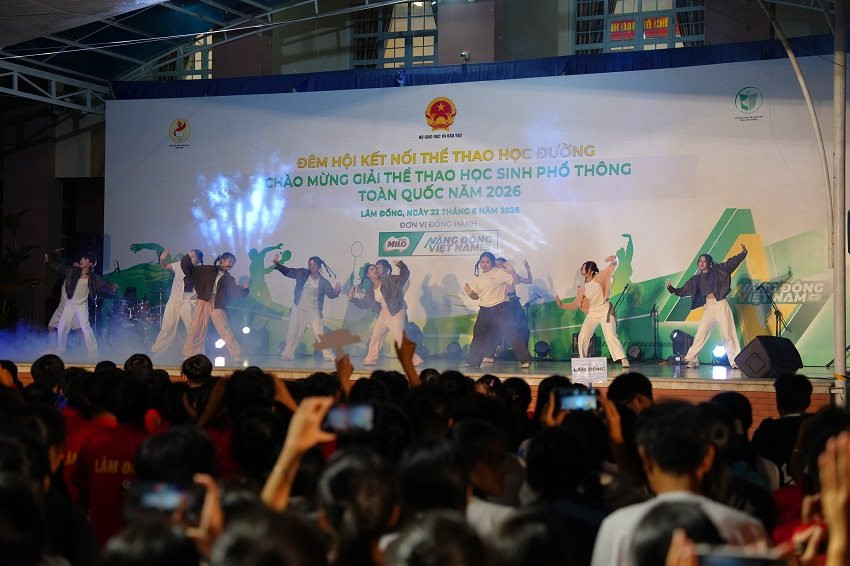 mot-so-hinh-anh-tai-dem-hoi-gala-chao-mung-giai-the-thao-hoc-sinh-pho-thong-toan-quoc-.jpg