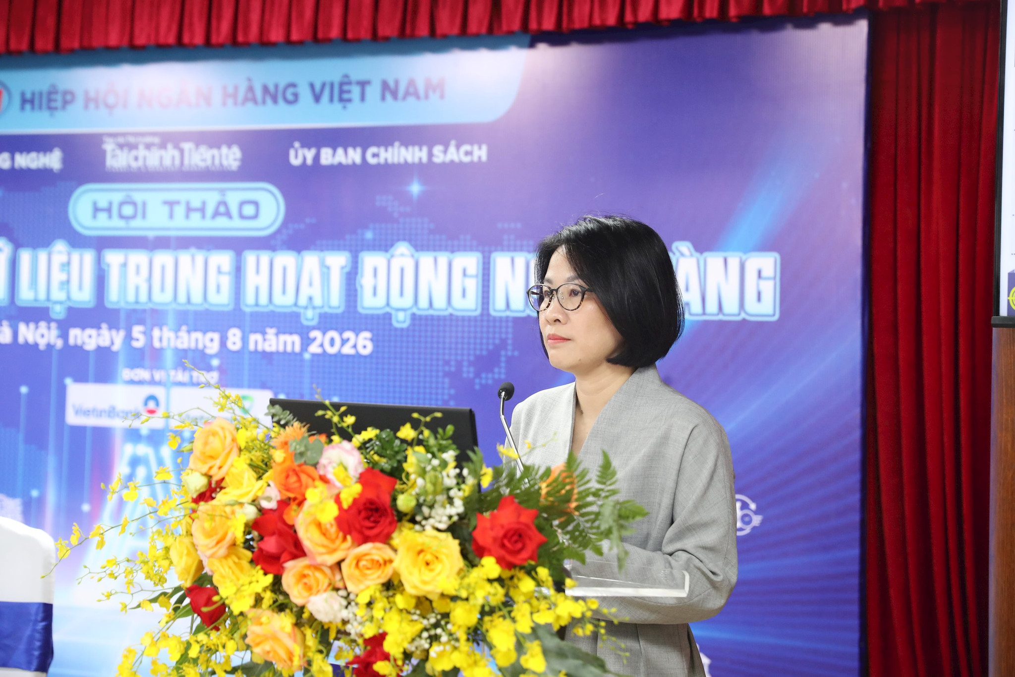 ba-phuong-thanh-ey-vietnam.jpg