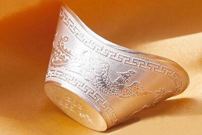 <a href="/thong-tin-thi-truong" title="Thông tin thị trường" rel="dofollow">Thông tin thị trường</a>