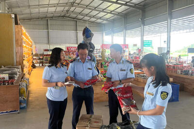 <a href="/thong-tin-thi-truong" title="Thông tin thị trường" rel="dofollow">Thông tin thị trường</a>