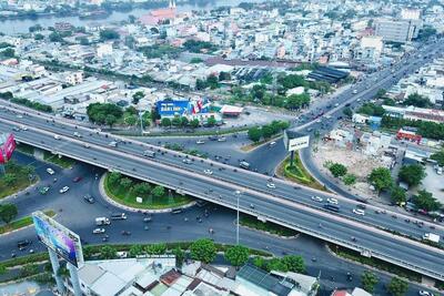 <a href="/bat-dong-san" title="Bất động sản" rel="dofollow">Bất động sản</a>