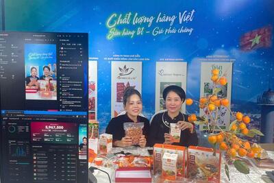 <a href="/kinh-doanh-online" title="Kinh doanh online" rel="dofollow">Kinh doanh online</a>