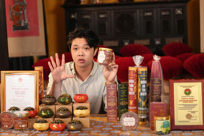 <a href="/kinh-doanh-online" title="Kinh doanh online" rel="dofollow">Kinh doanh online</a>