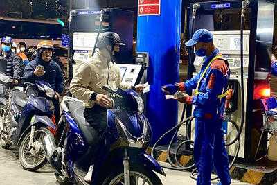 <a href="/thong-tin-thi-truong" title="Thông tin thị trường" rel="dofollow">Thông tin thị trường</a>