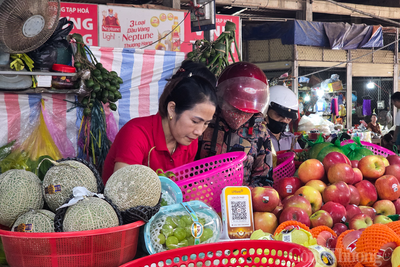 <a href="/thong-tin-thi-truong" title="Thông tin thị trường" rel="dofollow">Thông tin thị trường</a>