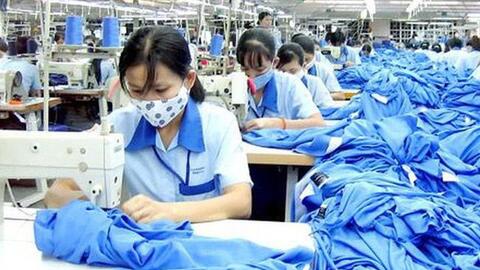 VNDirect: Nhiều công ty dệt may đang có động lực tăng trưởng lớn từ mảng bất động sản