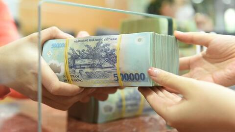 Lãi suất qua đêm liên ngân hàng giảm phiên thứ hai liên tiếp, xuống dưới 2%