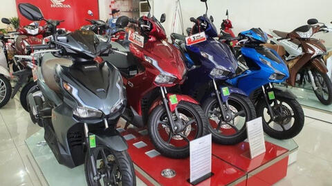 Giá Honda Air Blade thủng đáy tại đại lý, chỉ còn từ 38 triệu đồng