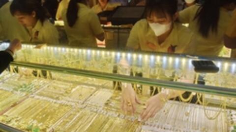 Đưa vàng SJC về khuôn khổ