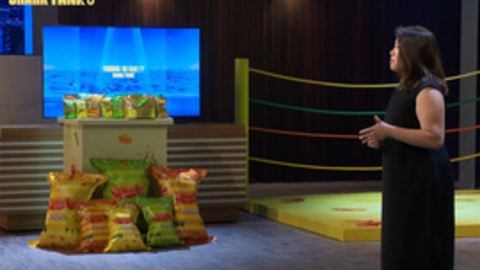 Top 5 thương vụ "hot" nhất Shark Tank mùa 6: Thuyền Xưa không chiêu trò vẫn hút thảo luận gấp 8 lần TikToker Long Chun, startup snack dế mèn tăng 12,5 lần doanh thu trên Shopee