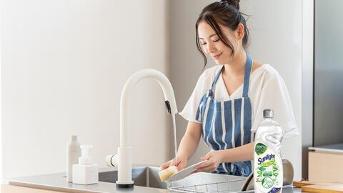 Unilever ra mắt nước rửa chén gốc thực vật: tiên phong cho xu hướng tiêu dùng an toàn