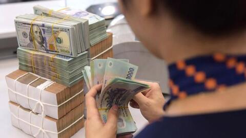 Tiền rẻ trở lại thị trường liên ngân hàng