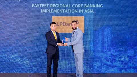 LPBank vinh dự nhận giải thưởng “Triển khai Core Banking nhanh nhất Châu Á”