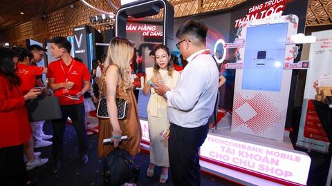 TikTok SMB Summit 2024: Techcombank công bố gói tiện ích dành riêng cho nhà bán hàng online