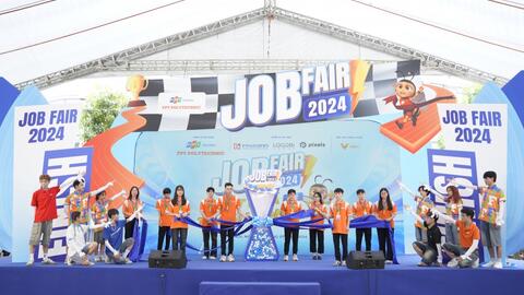 “Săn” việc cùng sinh viên FPT Polytechnic tại ngày hội “Job Fair 2024”