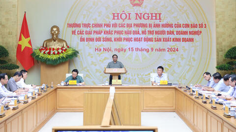 Khẩn trương khôi phục sản xuất - kinh doanh