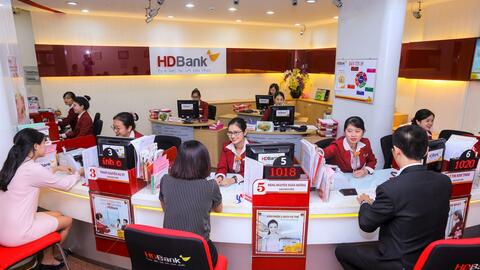 Lãi suất ngân hàng HDBank mới nhất tháng 10/2024: Gửi kỳ hạn nào có lãi suất cao nhất