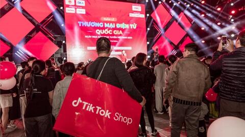 Bùng nổ livestream, hàng Việt lên ngôi cùng TikTok Shop