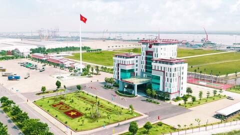 Gỡ 'nút thắt' hạ tầng thương mại biên giới Việt Nam - Campuchia