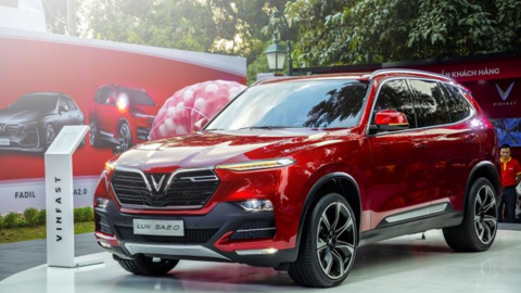 VinFast nâng thời hạn bảo hành xe xăng lên 10 năm