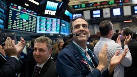 Big Tech phục hồi, Phố Wall tăng điểm