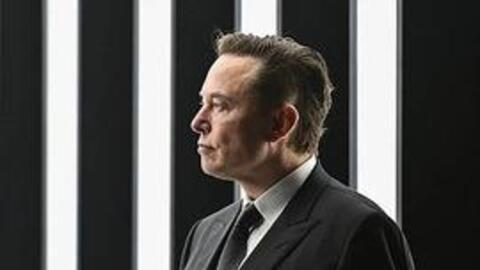Elon Musk mất hơn 12 tỷ USD một ngày