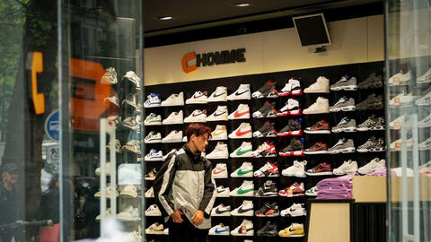 Nike gặp rắc rối lớn: Chậm chân đổi mới, khách hàng trung thành suốt nhiều thập kỷ cũng chuyển sang giày của 1 thương hiệu non trẻ vì ‘mềm hơn’