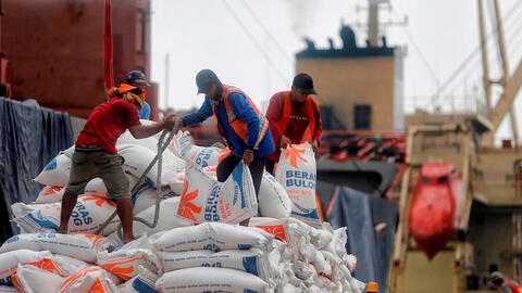 Giá gạo thế giới bắt đầu giảm nhưng thị trường lớn thứ 2 của Việt Nam cao chót vót - cơ hội xuất khẩu rộng mở