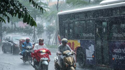 Bắc Bộ chủ động ứng phó với mưa dông lớn kèm lốc, sét