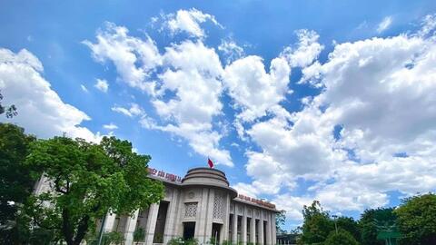 Khách vay gặp khó được giãn nợ ngân hàng hết năm nay