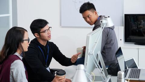 Giải mã bí mật “vượt sóng vươn xa” của doanh nghiệp SME