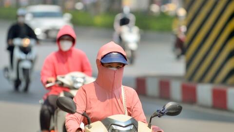 Bắc Bộ ngày nắng nóng, chiều tối có mưa rào và dông rải rác